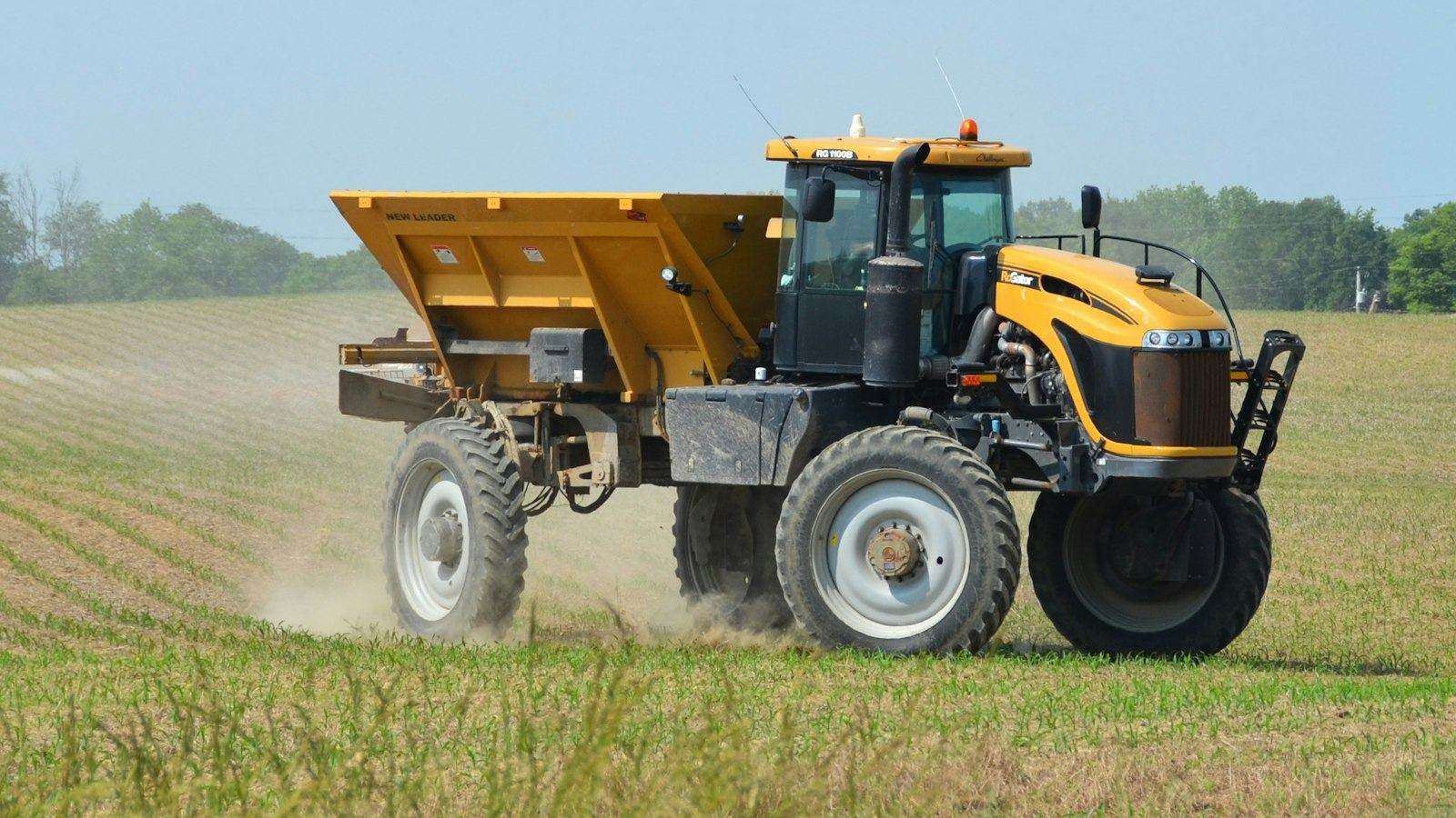 GrainBrief editorial image for How to Compare Fertilizer Bids Without Letting the Ton Price Fool You